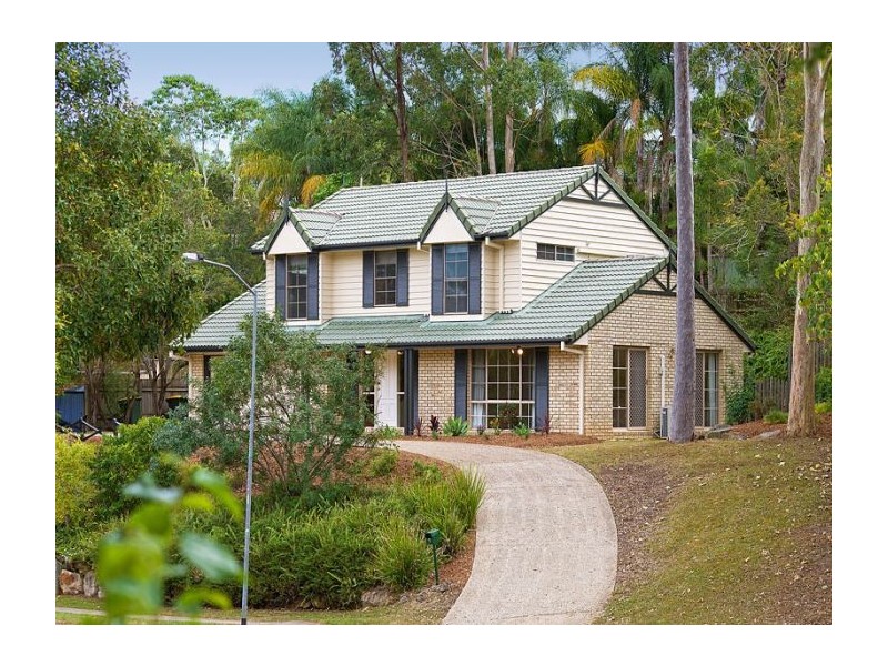 9 Birchley Street, Chapel Hill QLD 4069