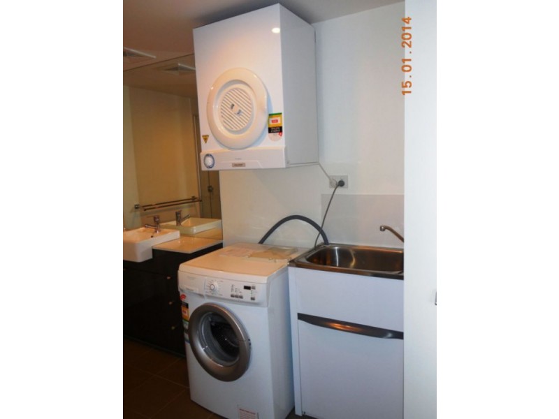 1704/67 Linton St, Kangaroo Point QLD 4169