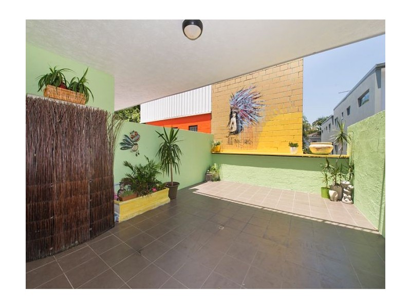 9/3 Heaslop St, Woolloongabba QLD 4102