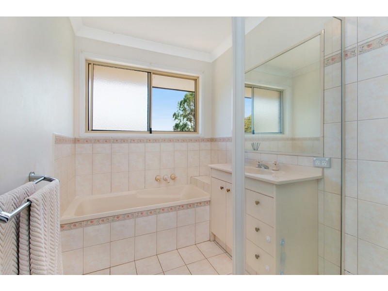 47 Kildare Drive., Banora Point NSW 2486