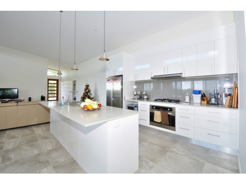 911 Cudgera Creek Road, Pottsville NSW 2489