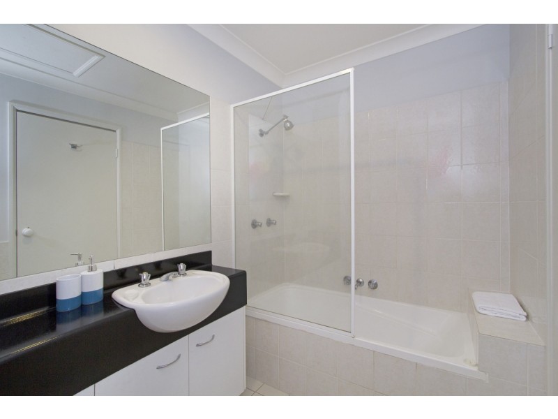 2/1 Falcon Way, Tweed Heads South NSW 2486