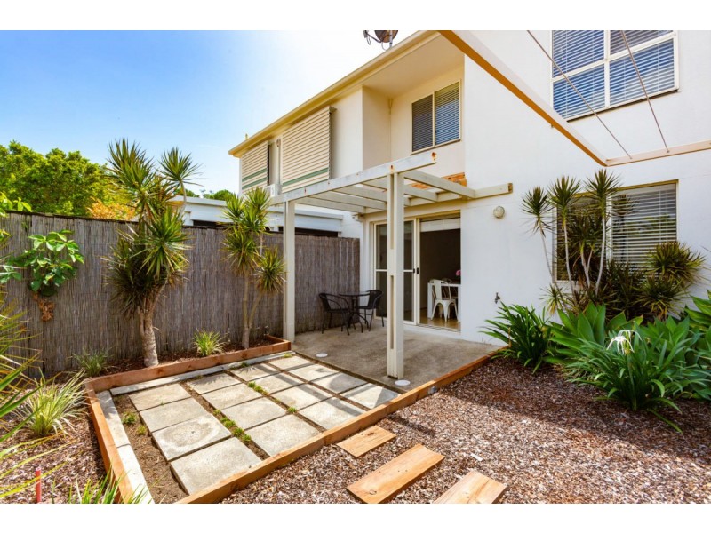 2/1 Falcon Way, Tweed Heads South NSW 2486