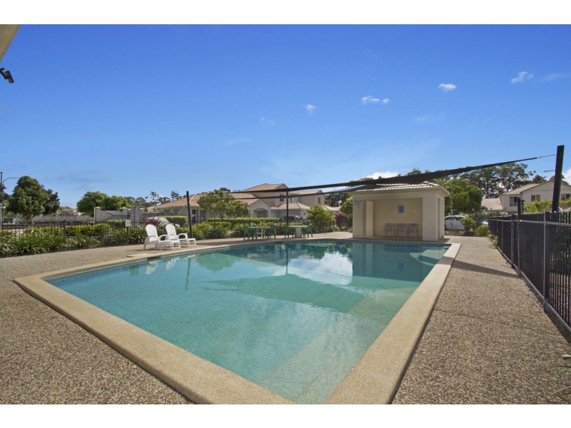 2/1 Falcon Way, Tweed Heads South NSW 2486