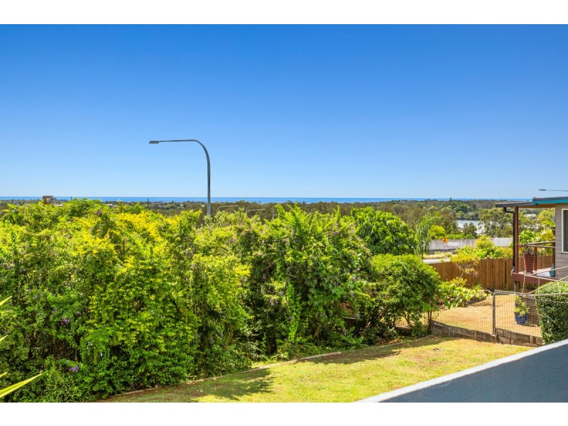 36 Summit Drive, Banora Point NSW 2486
