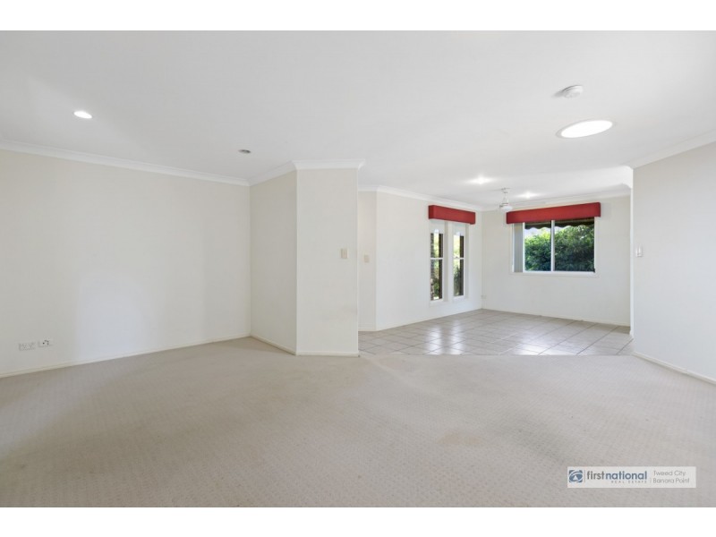 11 Honeymyrtle Drive, Banora Point NSW 2486