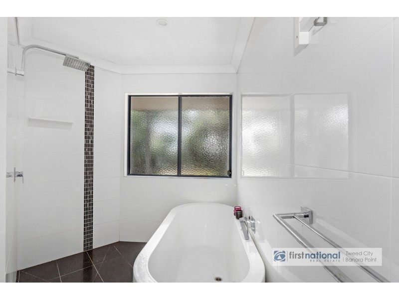 31 Firewheel Way, Banora Point NSW 2486