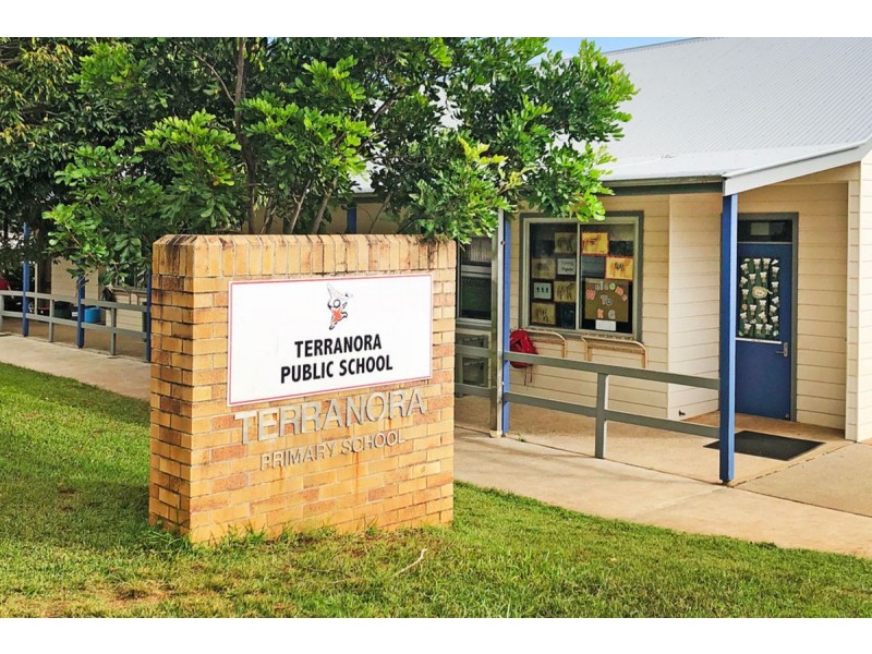 8 Federation Drive, Terranora NSW 2486