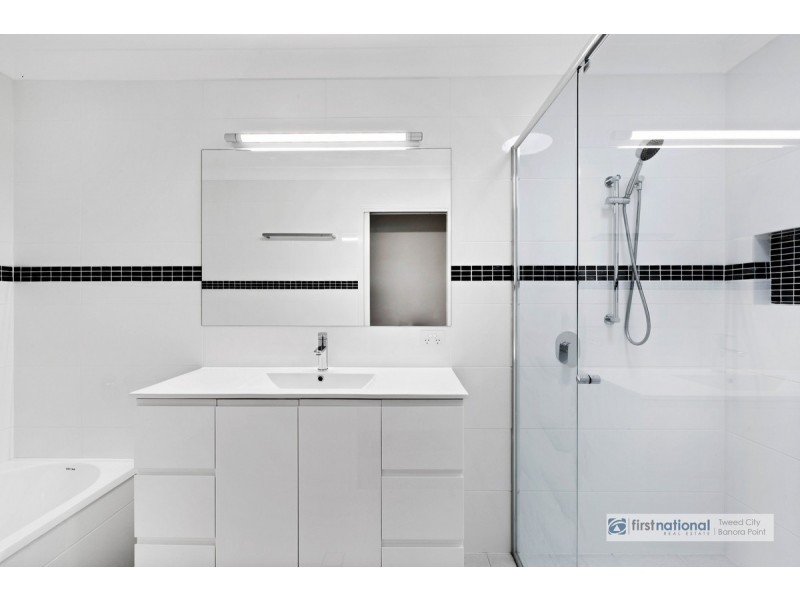 34 St Andrews Way, Banora Point NSW 2486