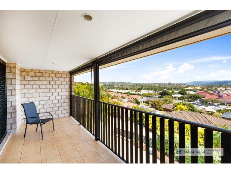 34 St Andrews Way, Banora Point NSW 2486