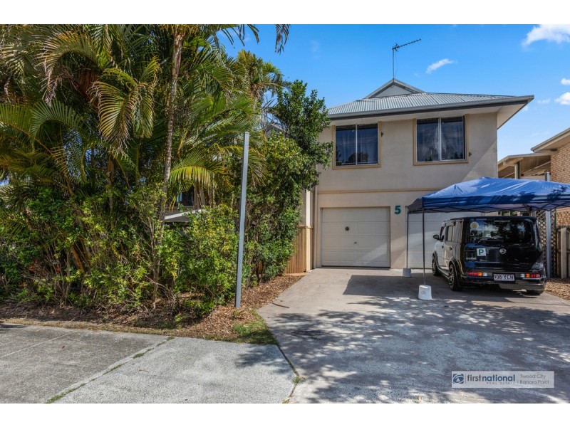 5 Acacia Street, Tweed Heads South NSW 2486