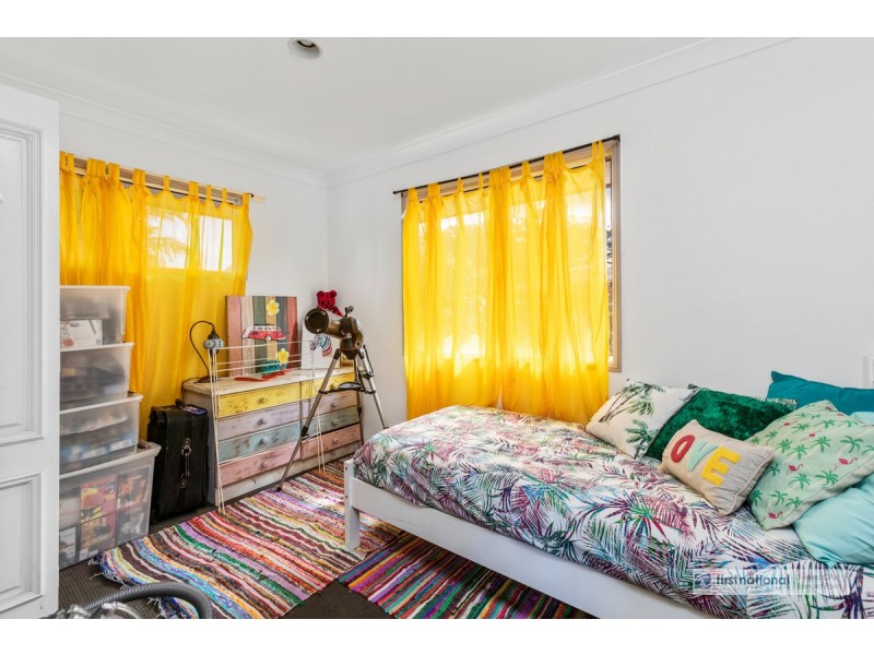 5 Acacia Street, Tweed Heads South NSW 2486