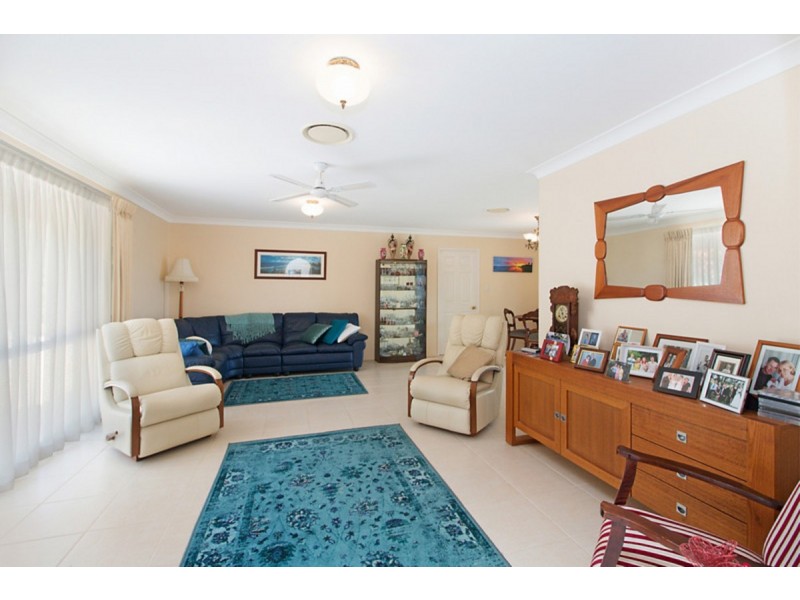 99 Cominan Avenue, Banora Point NSW 2486