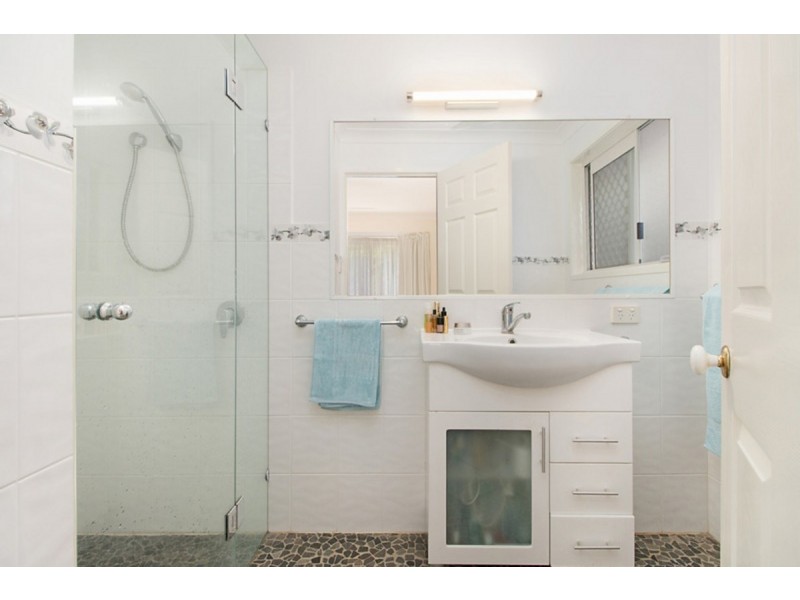 99 Cominan Avenue, Banora Point NSW 2486