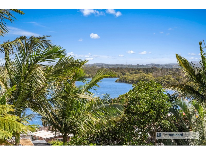 6 Summit Drive, Banora Point NSW 2486