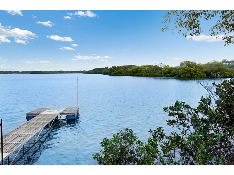 6 Summit Drive, Banora Point NSW 2486