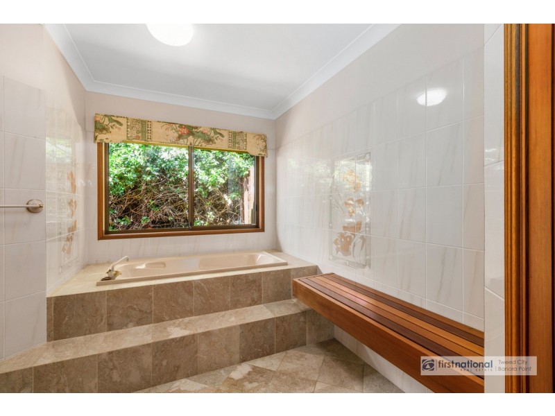 14 Uniacke Drive, Banora Point NSW 2486