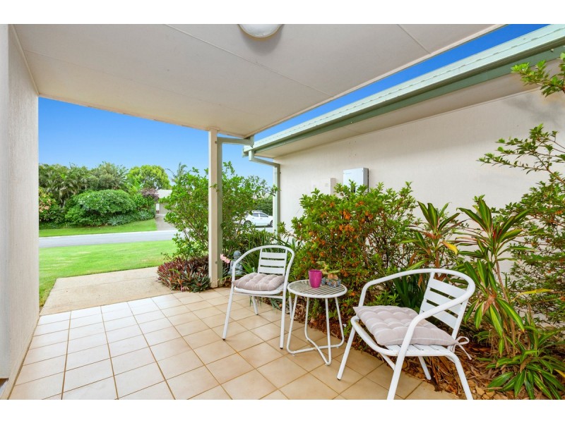 5 Flametree Tce, Banora Point NSW 2486