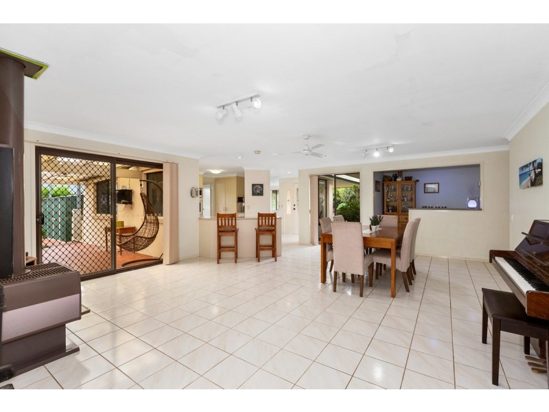 5 Flametree Tce, Banora Point NSW 2486