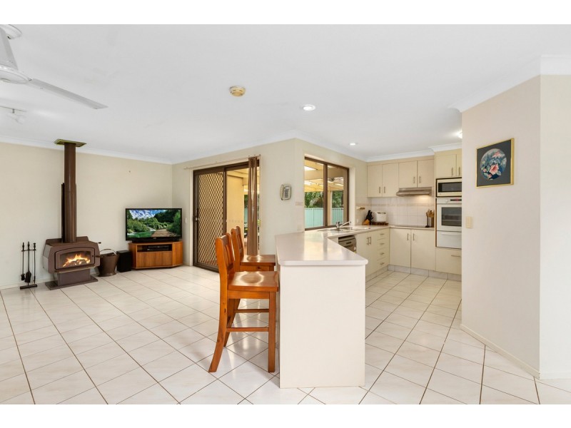 5 Flametree Tce, Banora Point NSW 2486