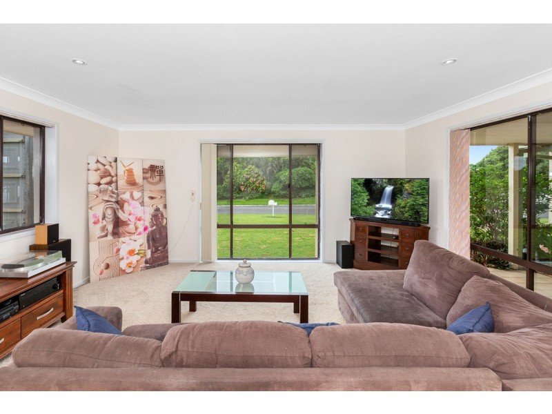 5 Flametree Tce, Banora Point NSW 2486