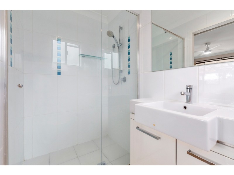 5 Flametree Tce, Banora Point NSW 2486