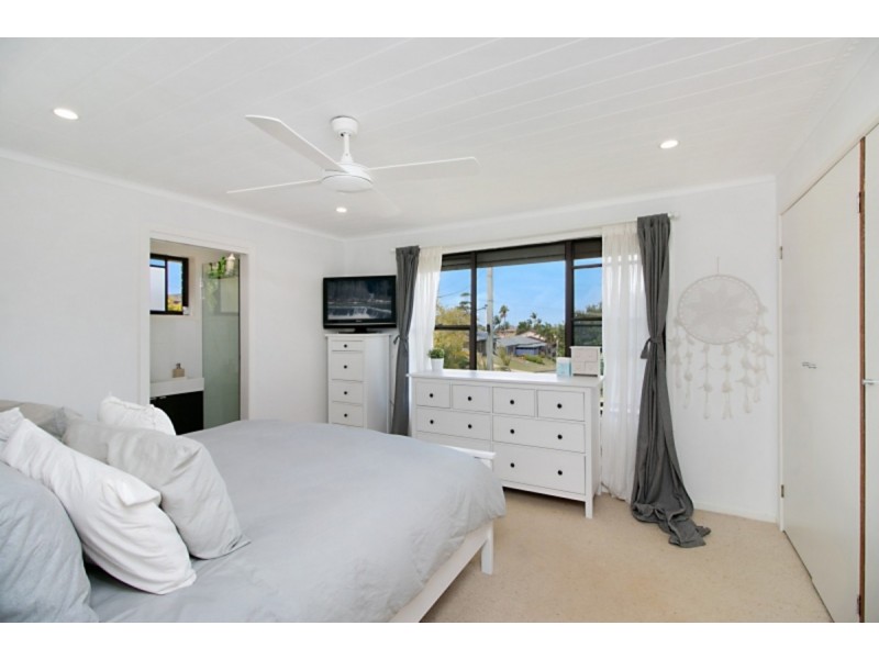 5 Mibbin Parade, Banora Point NSW 2486