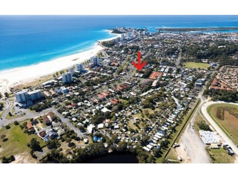 4/28 Coolangatta Drive, Coolangatta QLD 4225