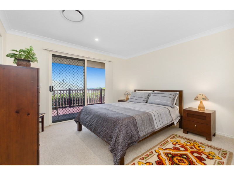 1 Burgundy Court, Tweed Heads South NSW 2486