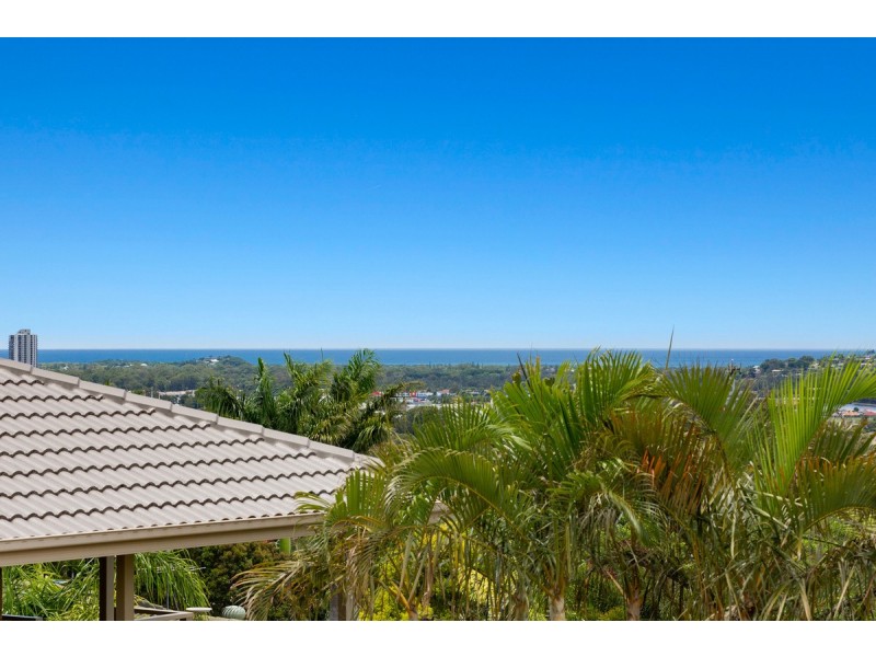1 Burgundy Court, Tweed Heads South NSW 2486