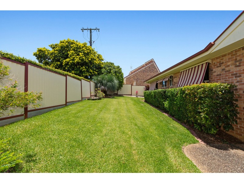 1 Burgundy Court, Tweed Heads South NSW 2486