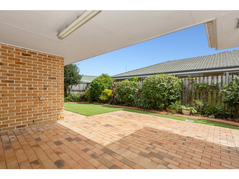 43 Winders Place, Banora Point NSW 2486