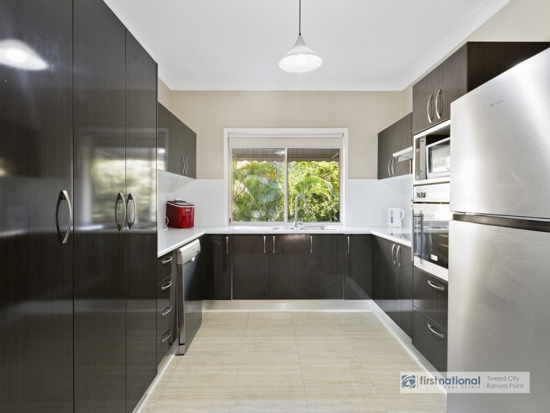 32 Broadwater Esplanade, Bilambil Heights NSW 2486