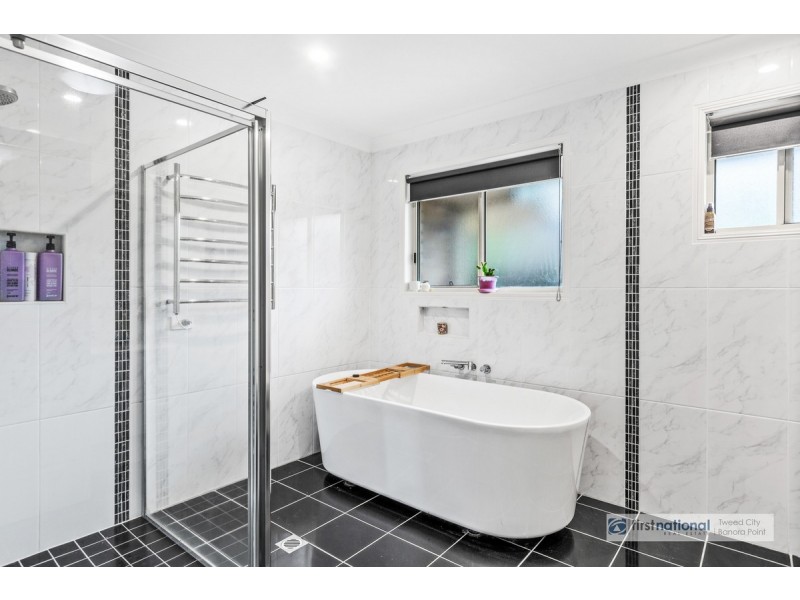 1 Golfview Court, Banora Point NSW 2486