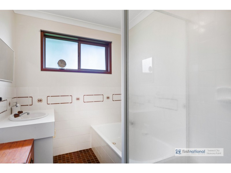 32 Pacific Drive, Banora Point NSW 2486