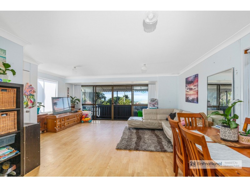 2/11 Allamanda Avenue, Banora Point NSW 2486