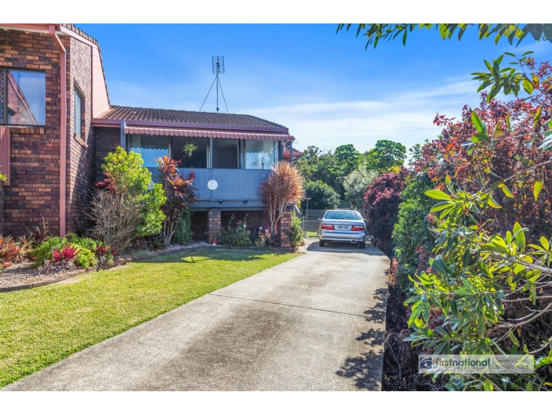 2/11 Allamanda Avenue, Banora Point NSW 2486