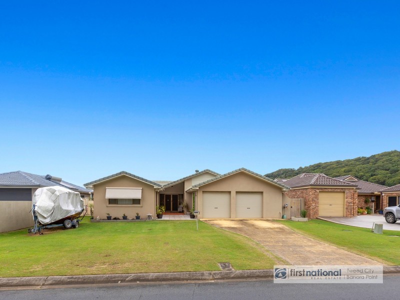 8 Bosun Boulevard, Banora Point NSW 2486