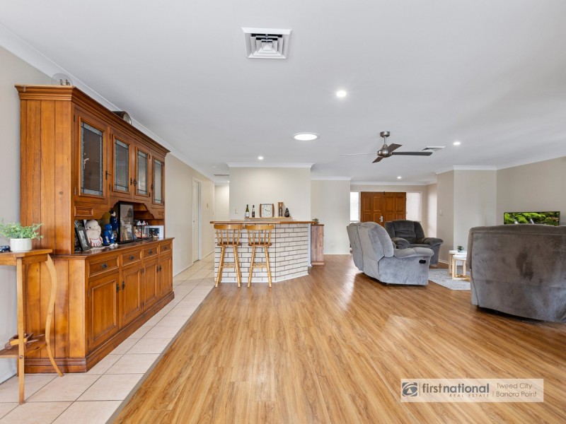 8 Bosun Boulevard, Banora Point NSW 2486