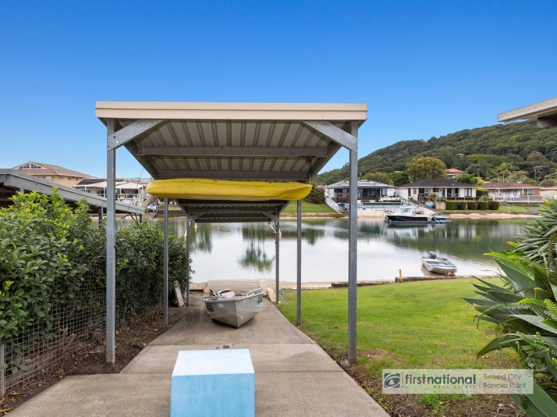 8 Bosun Boulevard, Banora Point NSW 2486