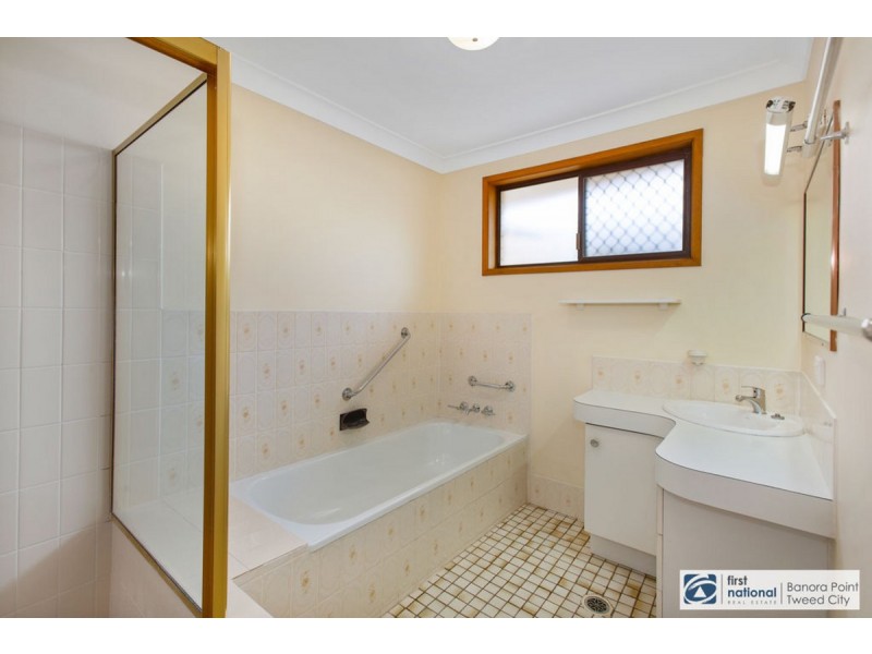 22 Blundell Boulevard, Tweed Heads South NSW 2486