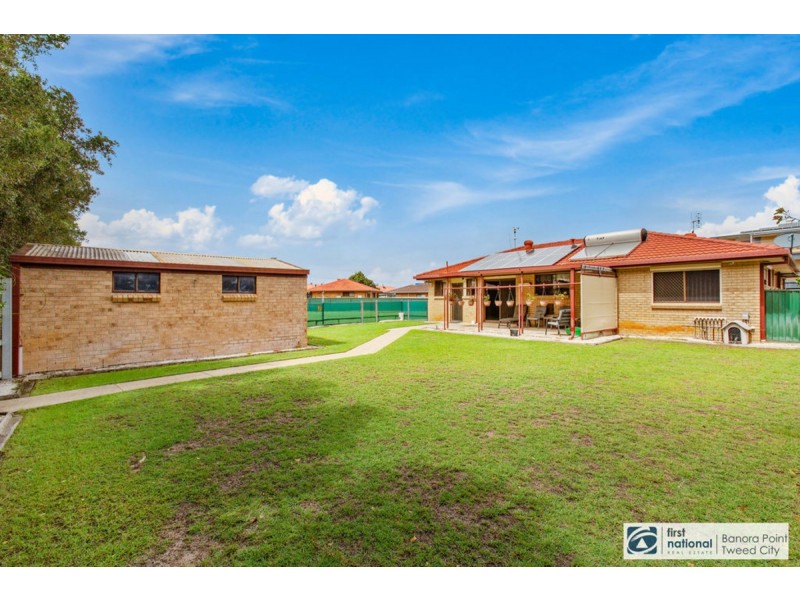 22 Blundell Boulevard, Tweed Heads South NSW 2486