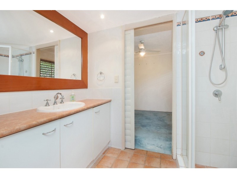 2/90-92 Kennedy Drive, Tweed Heads West NSW 2485