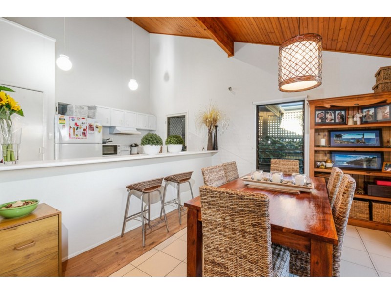 8 Toolona Avenue, Banora Point NSW 2486