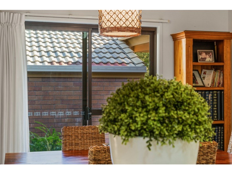 8 Toolona Avenue, Banora Point NSW 2486