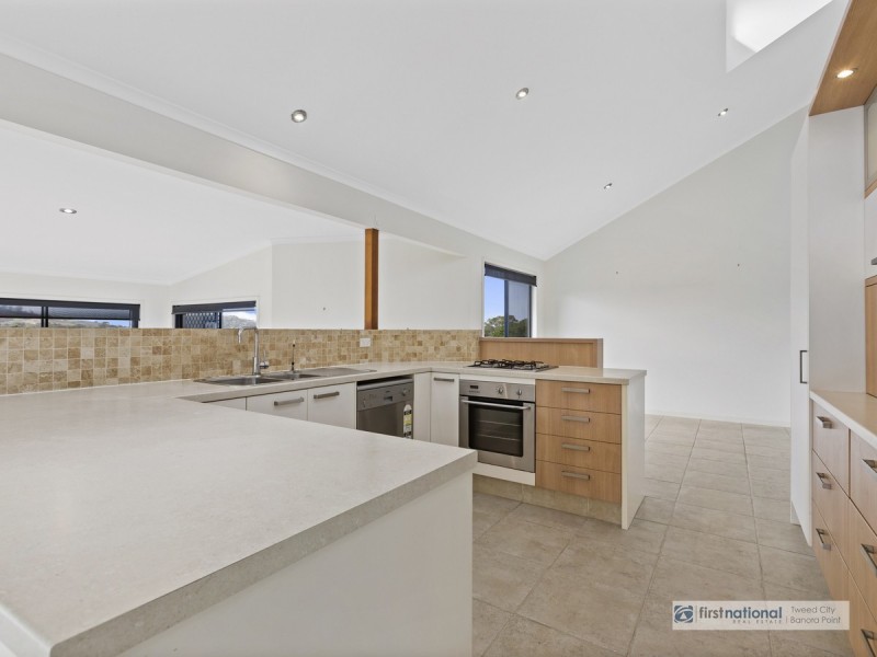 14 Firewheel Way, Banora Point NSW 2486