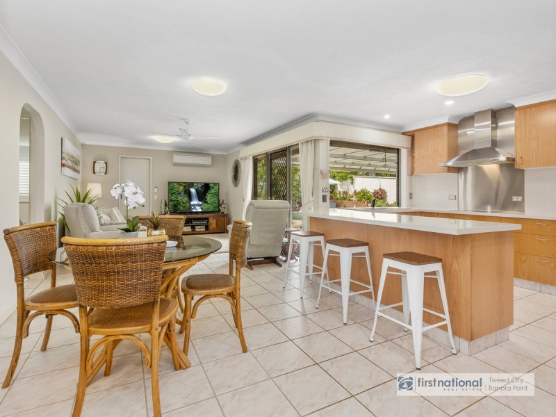 6 James Cook Drive, Banora Point NSW 2486