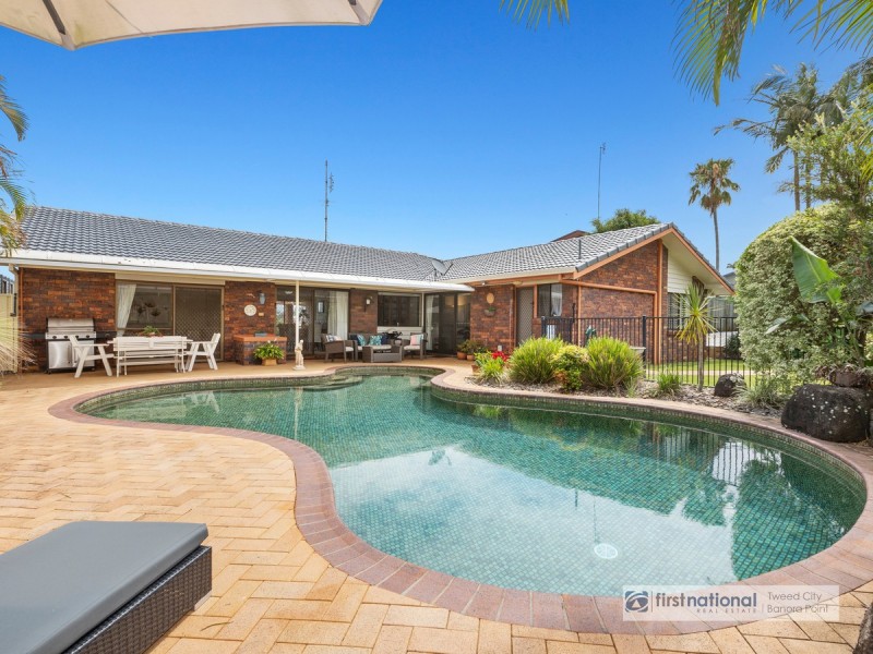 6 James Cook Drive, Banora Point NSW 2486