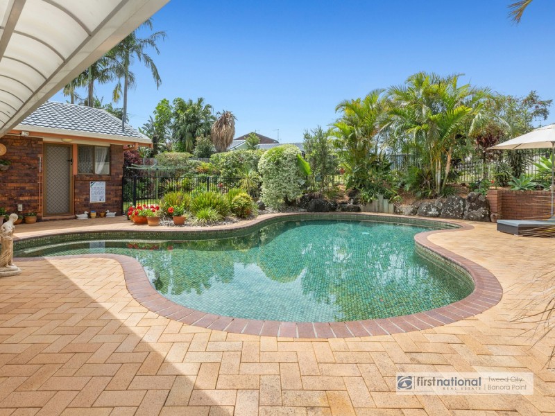 6 James Cook Drive, Banora Point NSW 2486