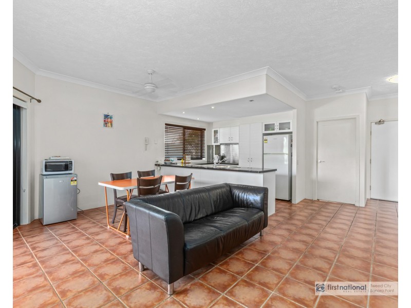 1/38-40 Tweed Street, Coolangatta QLD 4225